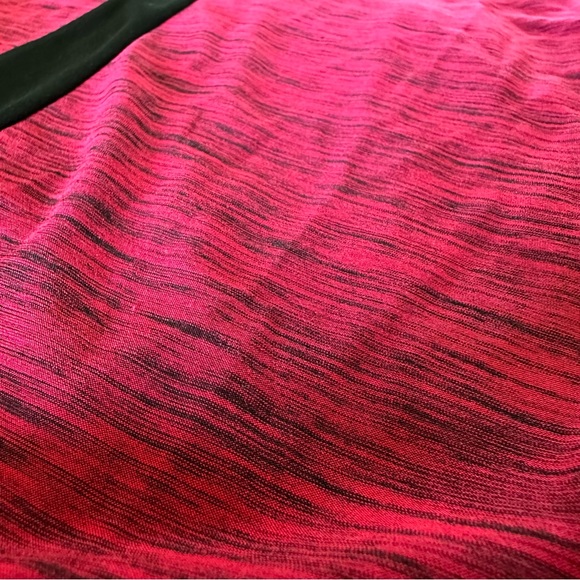 Dark Pink Top - Picture 3 of 4